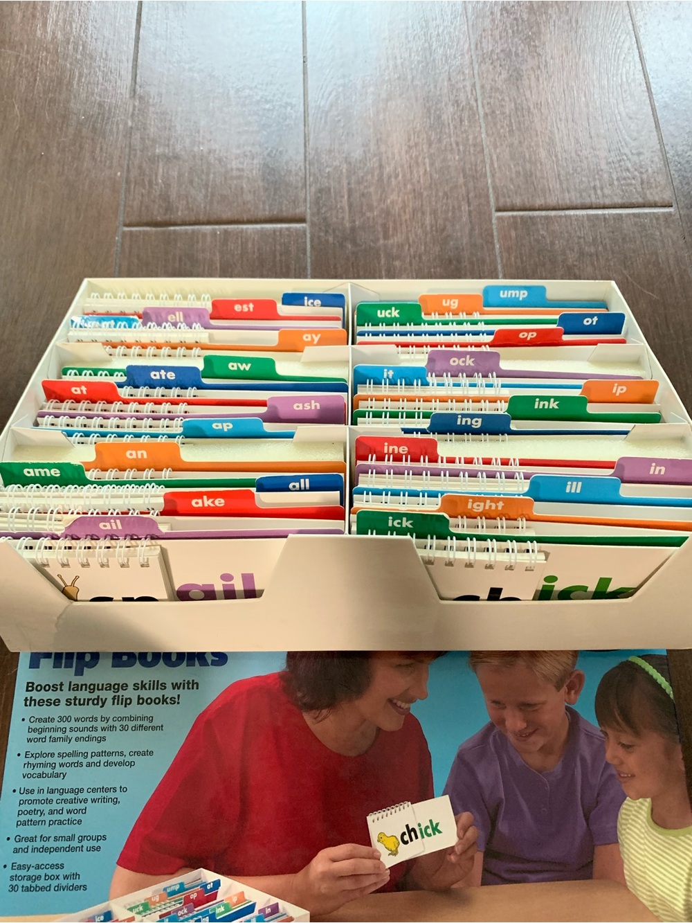 Lakeshore Word Family Flip Books 300 Words #RR598 30 Books Included - Picture 3 of 6